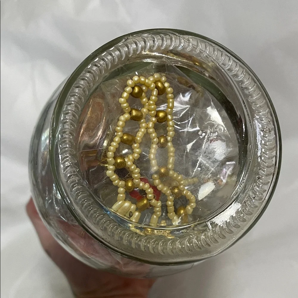 Assorted NWT Jewelry in Glass Vase - Picture 6 of 14